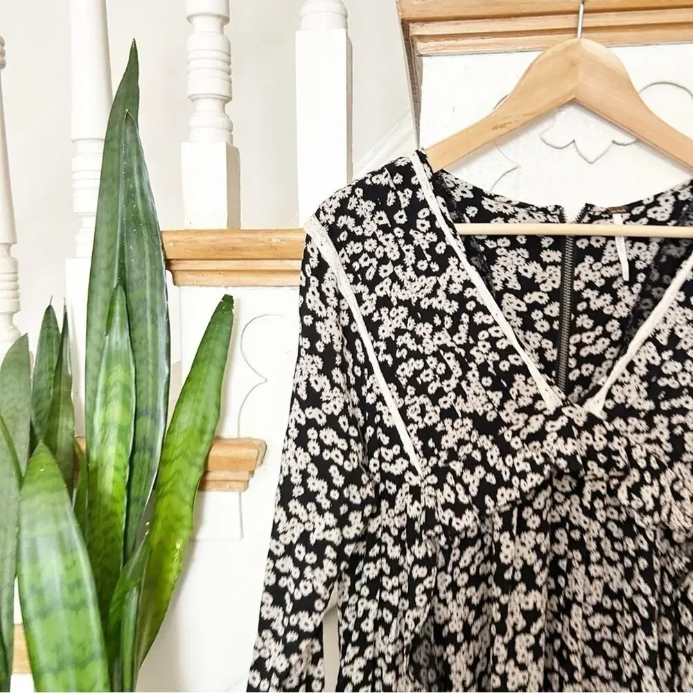 FREE PEOPLE Like You Best Black White Long Sleeve Mini Dress w/ Pockets Size XS